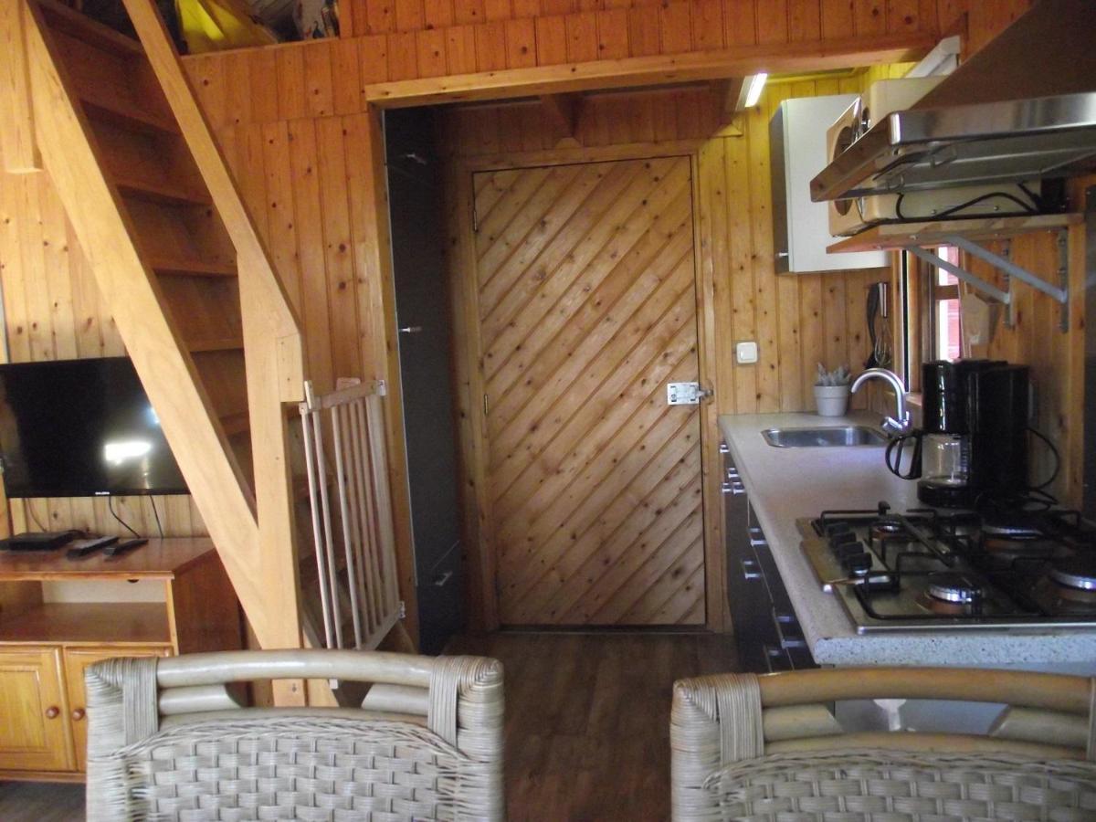 Vakantiehuisjes Landgoed Sonneborghe Kollumerzwaag Екстериор снимка