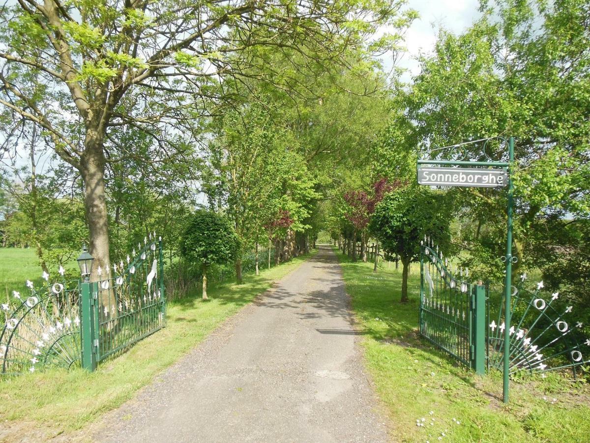 Vakantiehuisjes Landgoed Sonneborghe Kollumerzwaag Екстериор снимка