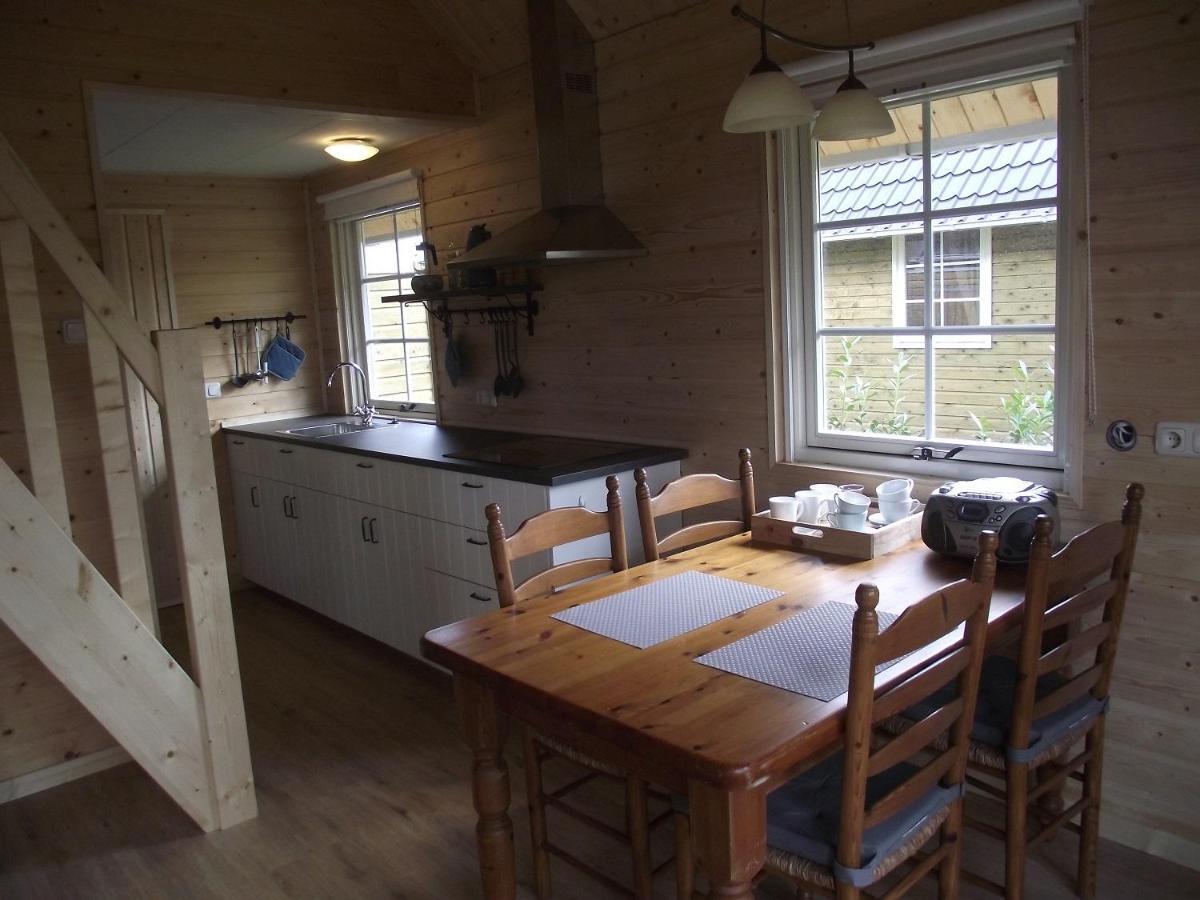 Vakantiehuisjes Landgoed Sonneborghe Kollumerzwaag Екстериор снимка